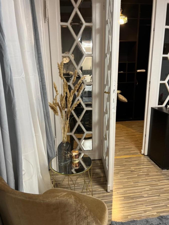 Artist Apartment Μπρασόβ Εξωτερικό φωτογραφία