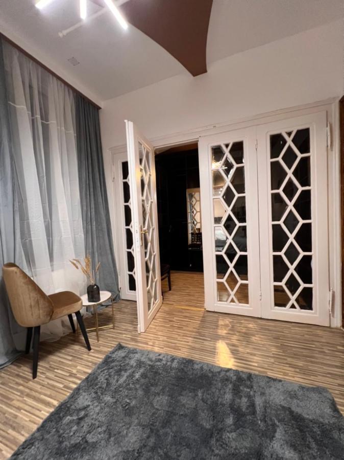 Artist Apartment Μπρασόβ Εξωτερικό φωτογραφία